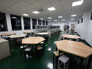 崇智楼B1-308东电工基本技能实训室